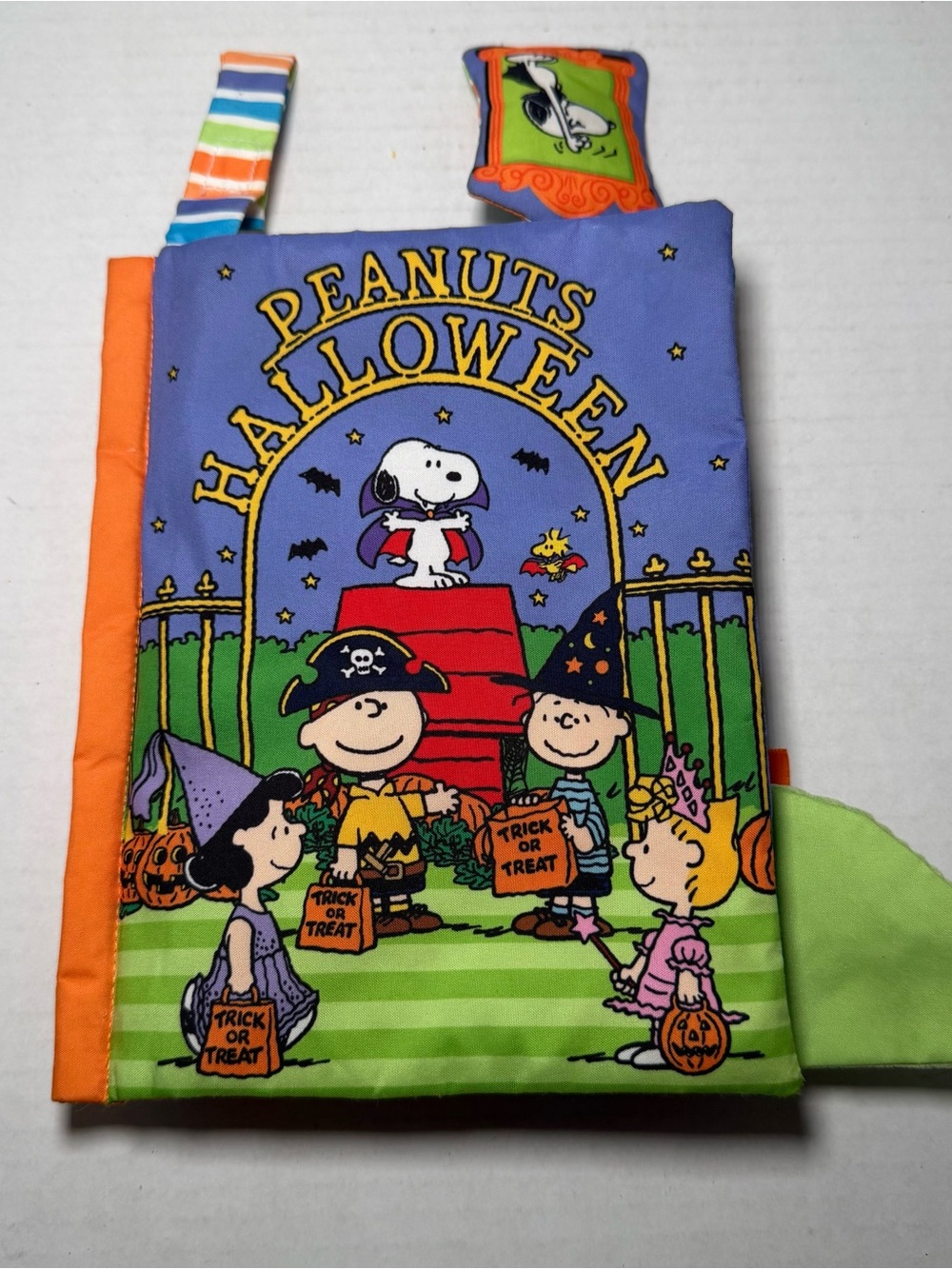 Peanuts Snoopy Halloween Baby Crinkle Book Toy Deluxe EUC